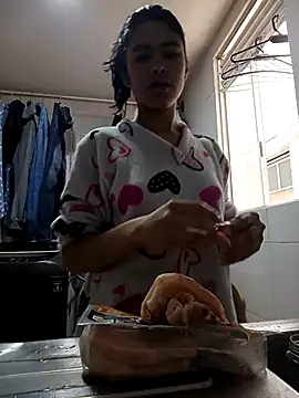 Snapshot of VioletaHolly chatting on September 24, 2025, 4:24 pm VioletaHolly online show from September 24, 2025, 4:24 pm