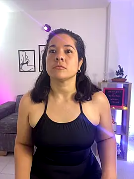 leiablack online show from October 27, 2025, 11:55 am