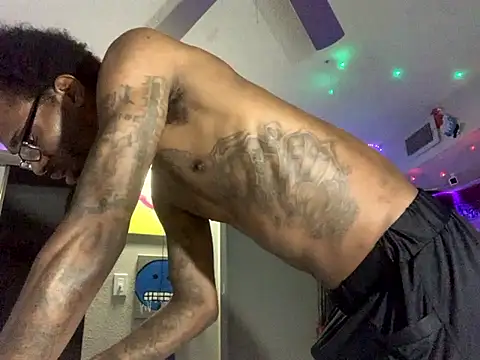 Snapshot of Triggerhappycj100 chatting on September 21, 2025, 5:45 am Triggerhappycj100 online show from September 21, 2025, 5:45 am