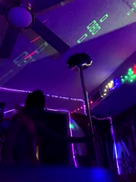 Snapshot of Triggerhappycj100 chatting on October 12, 2025, 11:39 pm Triggerhappycj100 online show from October 12, 2025, 11:39 pm