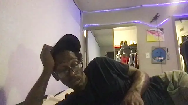 Snapshot of Triggerhappycj100 chatting on September 19, 2025, 1:53 am Triggerhappycj100 online show from September 19, 2025, 1:53 am