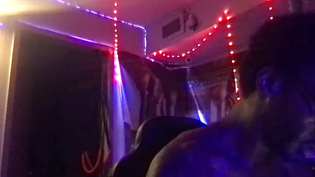 Snapshot of Triggerhappycj100 chatting on September 24, 2025, 8:10 am Triggerhappycj100 online show from September 24, 2025, 8:10 am