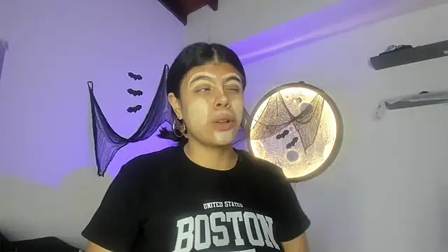 Aleja-02 online show from October 29, 2025, 9:14 pm