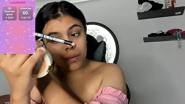 Aleja-02 online show from September 15, 2025, 9:04 pm