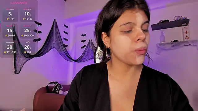 Aleja-02 online show from October 16, 2025, 8:28 pm