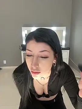 Privad ravenna online show from September 29, 2025, 5:40 pm