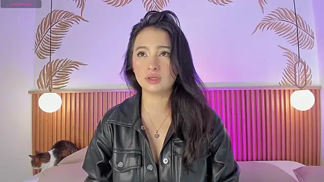 Snapshot of Valleriie_ chatting on February 27, 2026, 3:56 pm Valleriie online show from February 27, 2026, 3:56 pm