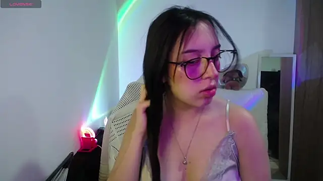 immisssilver online show from October 7, 2025, 1:50 am