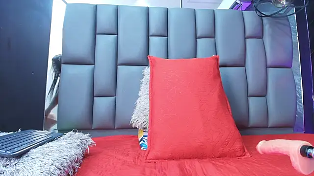 Roxana gomez online show from November 4, 2025, 3:10 am