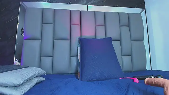 Snapshot of Roxana_gomez chatting on October 5, 2025, 3:19 am Roxana gomez online show from October 5, 2025, 3:19 am