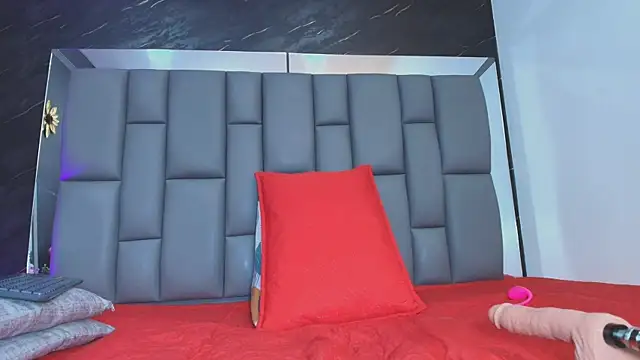 Snapshot of Roxana_gomez chatting on October 3, 2025, 3:09 am Roxana gomez online show from October 3, 2025, 3:09 am