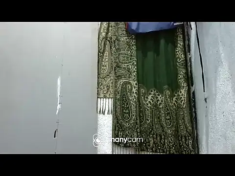 juicycum069 online show from September 12, 2025, 1:17 am