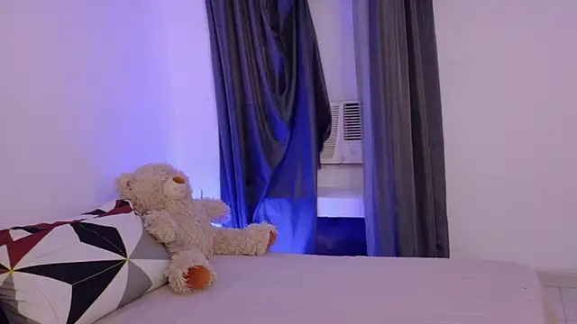 Snapshot of nudesketch1 chatting on November 1, 2025, 10:25 pm nudesketch1 online show from November 1, 2025, 10:25 pm