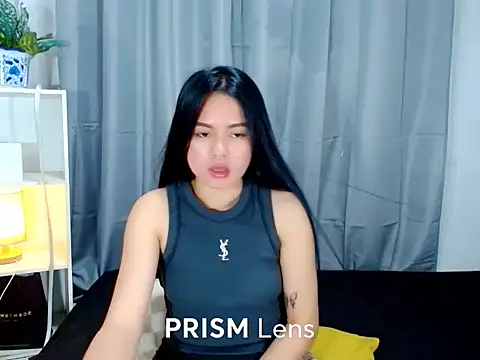 Urasian ladybug online show from September 17, 2025, 3:52 am