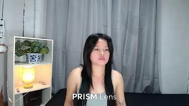 Urasian ladybug online show from October 4, 2025, 7:43 am