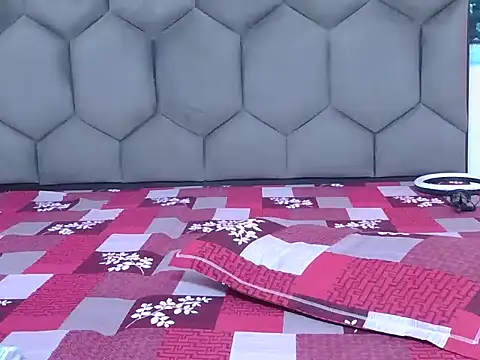 Snapshot of Diyaa_Singh chatting on October 21, 2025, 5:12 pm Diyaa Singh online show from October 21, 2025, 5:12 pm