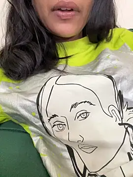 Snapshot of modelnishu chatting on October 3, 2025, 12:06 pm modelnishu online show from October 3, 2025, 12:06 pm