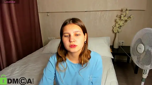 Elle Ellise online show from October 2, 2025, 1:20 am