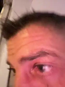 BULLBSX online show from April 18, 2026, 9:15 pm