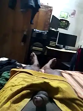 Snapshot of Pogga666 chatting on October 17, 2025, 12:40 pm Pogga666 online show from October 17, 2025, 12:40 pm