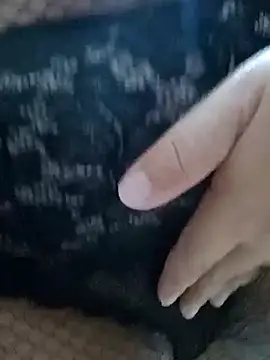 Snapshot of ladytropical1 chatting on September 17, 2025, 4:20 pm ladytropical1 online show from September 17, 2025, 4:20 pm