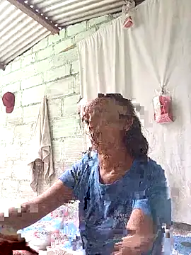 Snapshot of CarolineHans chatting on September 15, 2025, 1:00 pm CarolineHans online show from September 15, 2025, 1:00 pm