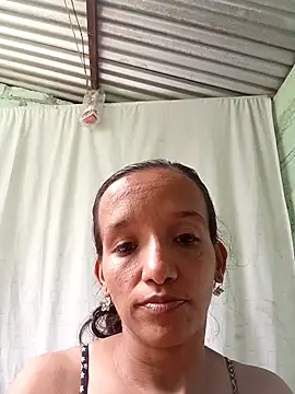 Snapshot of CarolineHans chatting on September 18, 2025, 6:11 pm CarolineHans online show from September 18, 2025, 6:11 pm
