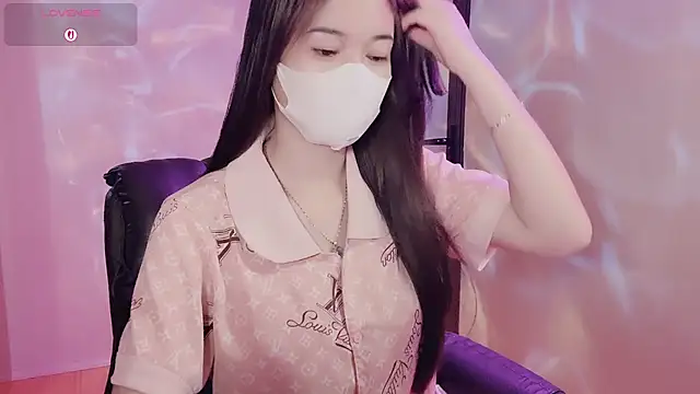 Snapshot of _Dorry_ chatting on October 23, 2025, 7:34 pm Dorry online show from October 23, 2025, 7:34 pm