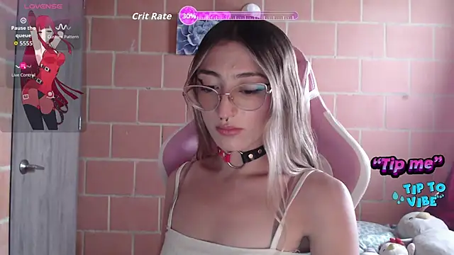 Snapshot of Andrea_camilaaa chatting on November 22, 2025, 4:06 pm Andrea camilaaa online show from November 22, 2025, 4:06 pm