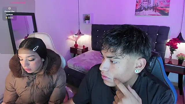 Snapshot of Yiing_and_yang chatting on October 4, 2025, 10:39 am Yiing and yang online show from October 4, 2025, 10:39 am