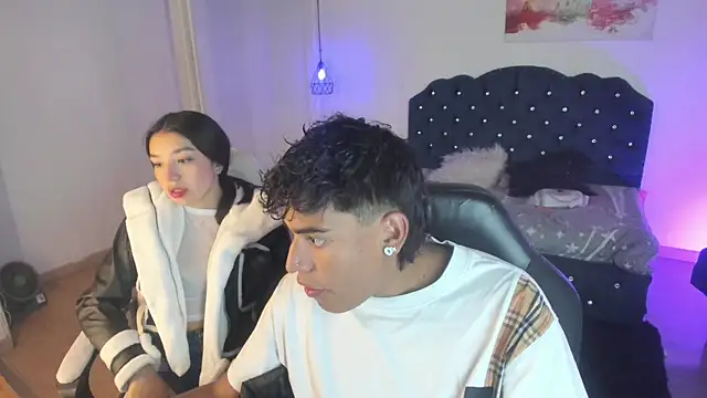 Yiing and yang online show from September 8, 2025, 7:24 pm