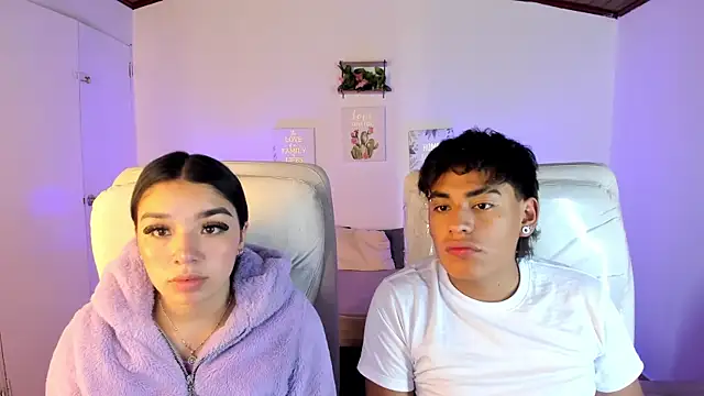 Snapshot of Yiing_and_yang chatting on October 15, 2025, 9:01 pm Yiing and yang online show from October 15, 2025, 9:01 pm