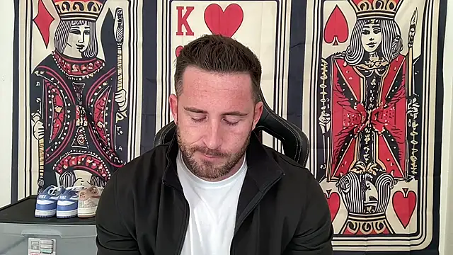 brettmycles28 online show from November 5, 2025, 3:59 pm