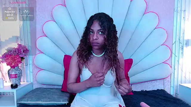 MisRoos online show from December 20, 2025, 4:10 pm