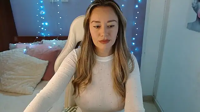 Natysweet23 online show from September 25, 2025, 1:11 am