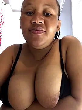 Snapshot of Yellowriider chatting on September 20, 2025, 2:00 pm Yellowriider online show from September 20, 2025, 2:00 pm