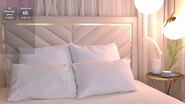 Snapshot of ArianaMell chatting on September 30, 2025, 3:12 am ArianaMell online show from September 30, 2025, 3:12 am