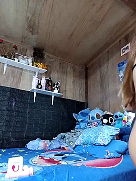 Snapshot of Yourdream07mixcey chatting on September 23, 2025, 12:17 am Yourdream07mixcey online show from September 23, 2025, 12:17 am