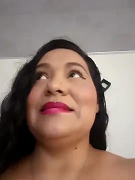 Laurasofia01 online show from October 9, 2025, 4:57 am