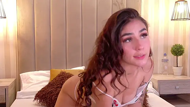 VioletBlaze online show from September 29, 2025, 2:07 am