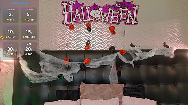 Snapshot of Sharonevanss_ chatting on October 27, 2025, 7:48 pm Sharonevanss online show from October 27, 2025, 7:48 pm