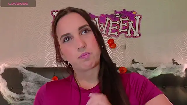 Snapshot of Sharonevanss_ chatting on October 28, 2025, 8:30 pm Sharonevanss online show from October 28, 2025, 8:30 pm