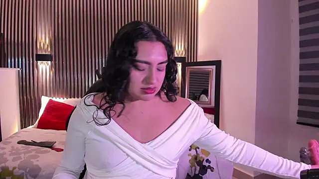 Snapshot of SyraPalmer chatting on October 9, 2025, 3:40 am SyraPalmer online show from October 9, 2025, 3:40 am