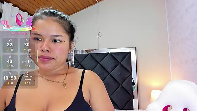 Snapshot of kittyy_babee chatting on October 25, 2025, 11:31 am kittyy babee online show from October 25, 2025, 11:31 am