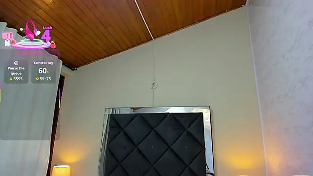 Snapshot of kittyy_babee chatting on October 16, 2025, 11:29 am kittyy babee online show from October 16, 2025, 11:29 am