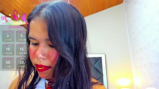 Snapshot of kittyy_babee chatting on October 8, 2025, 11:23 am kittyy babee online show from October 8, 2025, 11:23 am