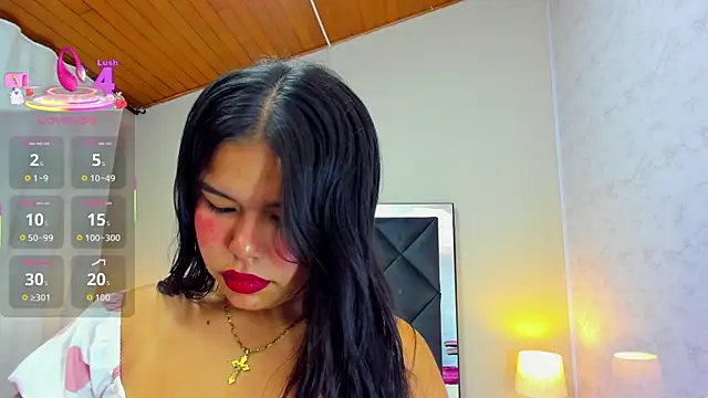 Snapshot of kittyy_babee chatting on October 10, 2025, 11:33 am kittyy babee online show from October 10, 2025, 11:33 am