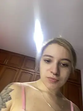 Snapshot of karla-thomsom10 chatting on February 5, 2026, 9:54 pm karla-thomsom10 online show from February 5, 2026, 9:54 pm