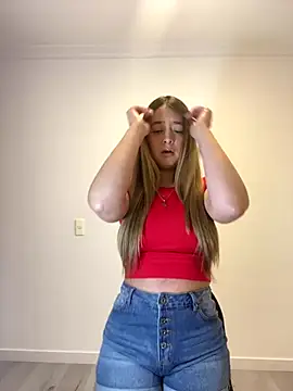 Snapshot of Zara_Ross chatting on September 18, 2025, 4:54 pm Zara Ross online show from September 18, 2025, 4:54 pm