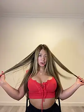 Zara Ross online show from February 8, 2026, 3:37 am